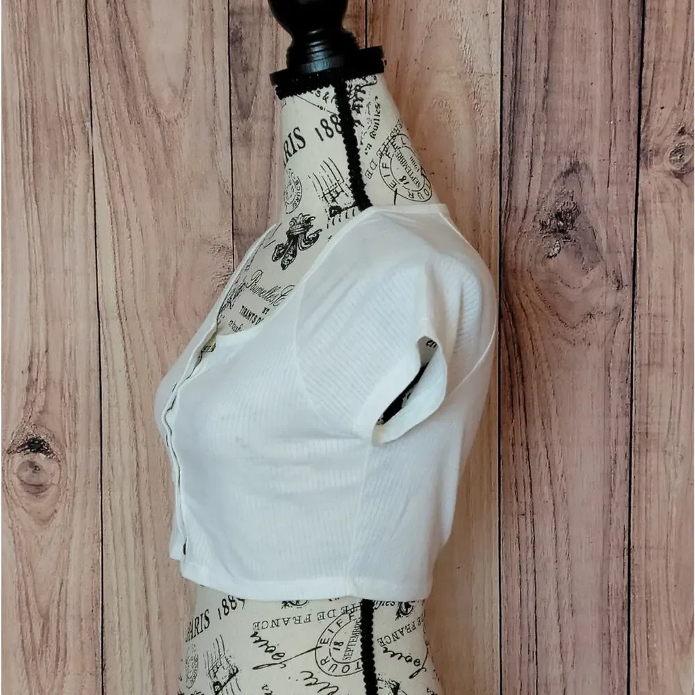Forever 21 Ivory White Ribbed Button Up Crop Top, Sz S - Picture 2 of 8